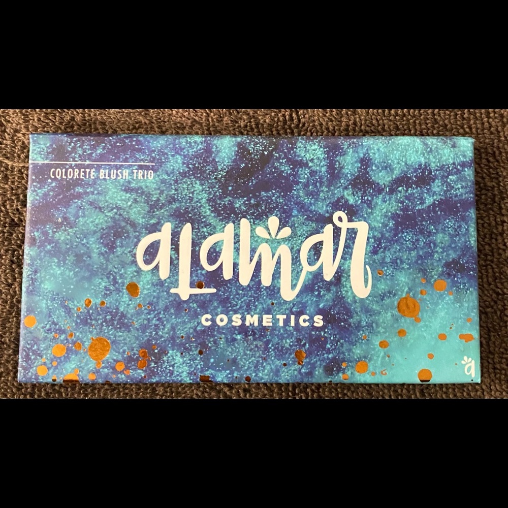 ALAMAR COSMETICS
Colorete Blush Trio
Medium/Tan
